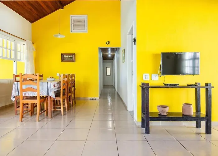 Casa 4 Quartos, 2 Suites C/ Acessibilidade