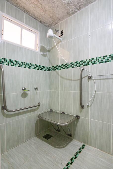 Casa 4 Quartos, 2 C/ Acessibilidade Sao Pedro da Aldeia