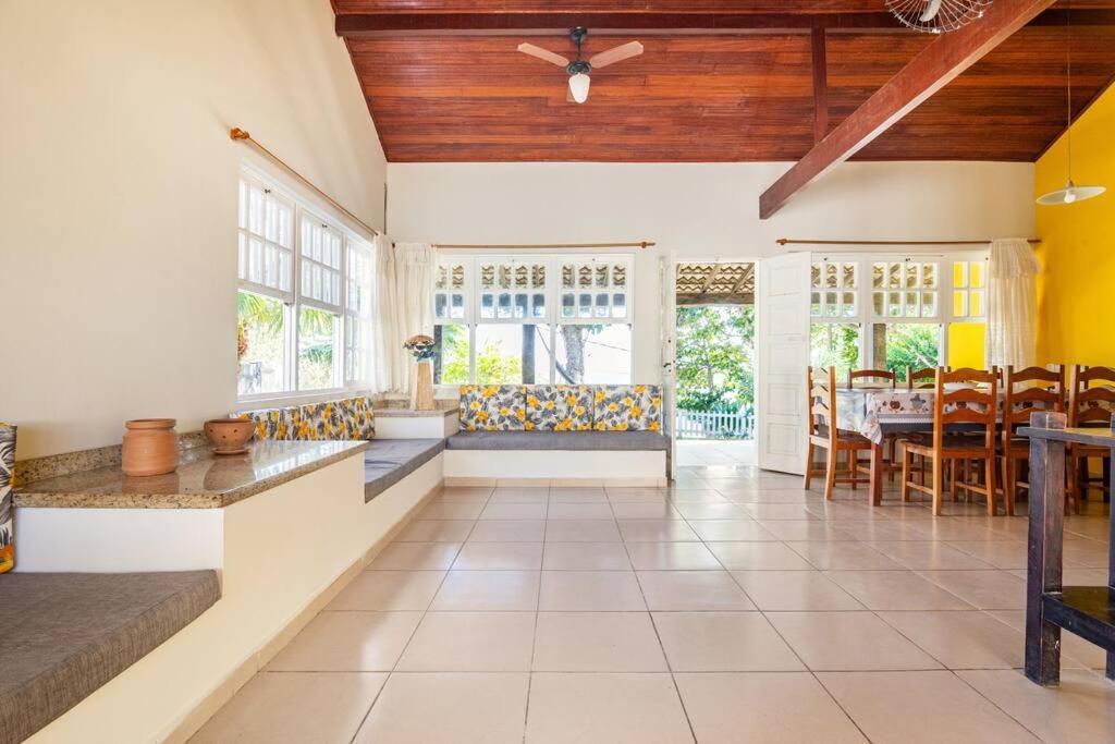 Casa 4 Quartos, 2 C/ Acessibilidade